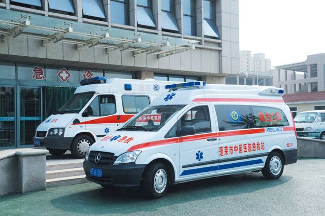 廣州救護(hù)車廠家跟你聊聊為什么無人避讓救護(hù)車？02